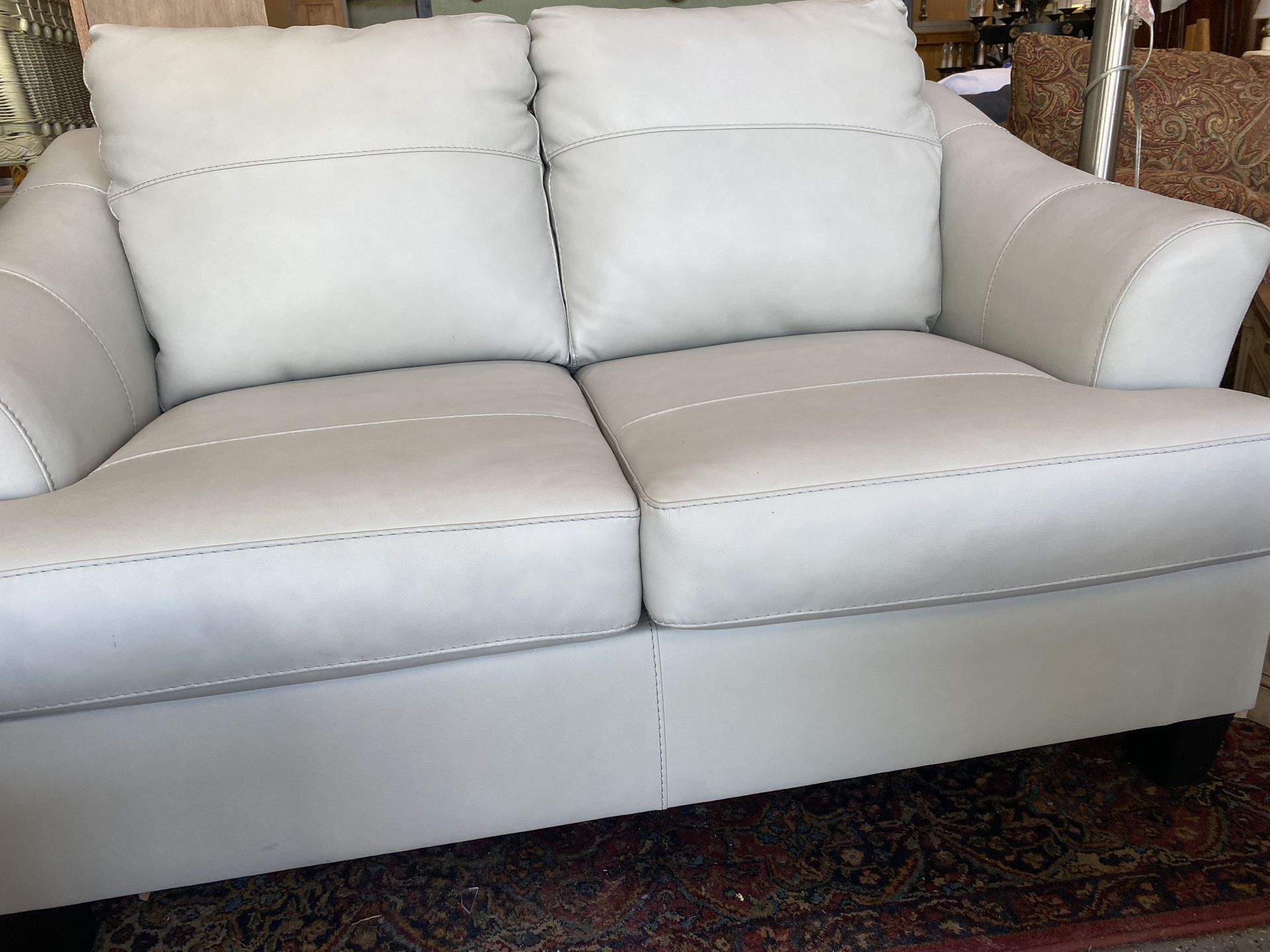 Ashley Furniture Genoa Leather Love coco white