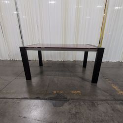 Red Glass Extendable Dining Table with Black Legs
