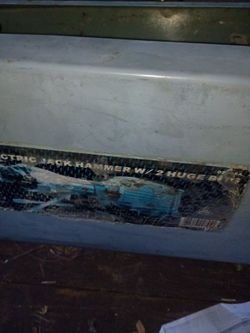 Electric jackhammer