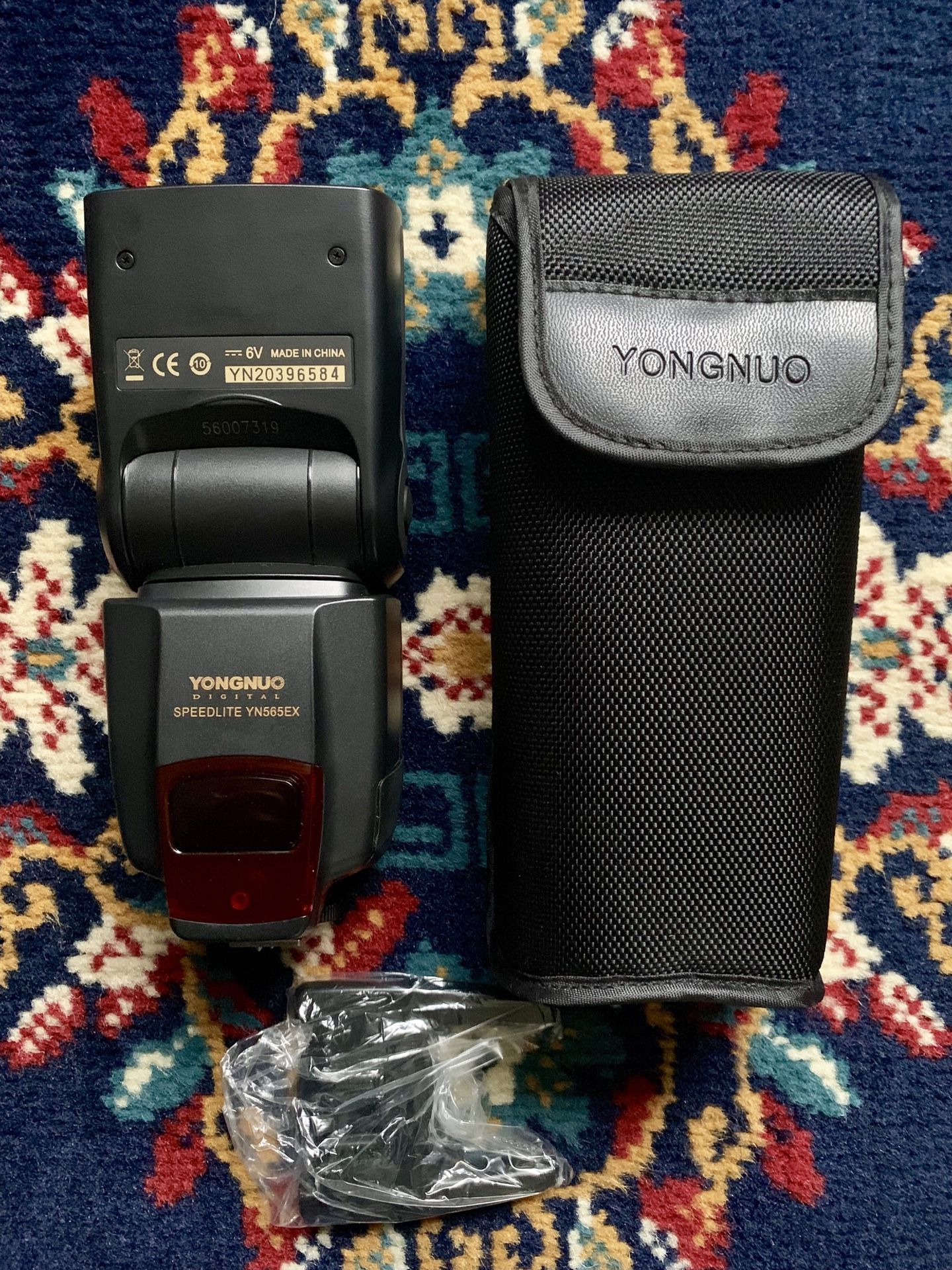 Yongnuo YN-565EX I-TTL speedlight flash for Nikon