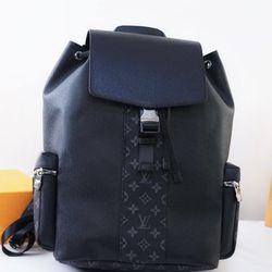 Louis Vuitton Handbags for Sale in Orlando, FL - OfferUp