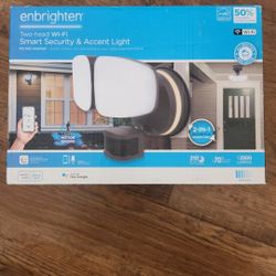 Brand New enbrighten
Two-head Wi-Fi Smart Security & Accent Light
(c- Wi-Fi
ALL-EAAHEE IPESRATE
No hub required Easily control dim and schedule your l