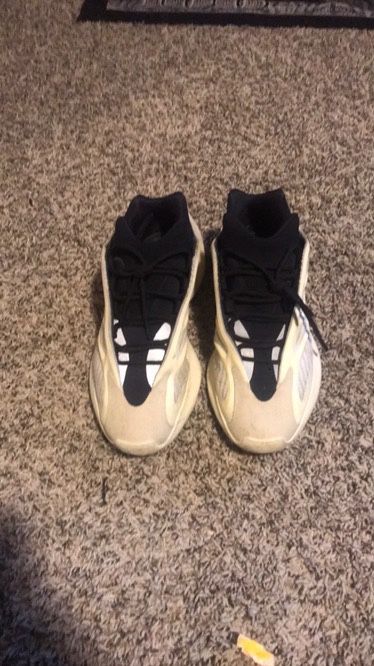 Yeezy 700 V3 Azael