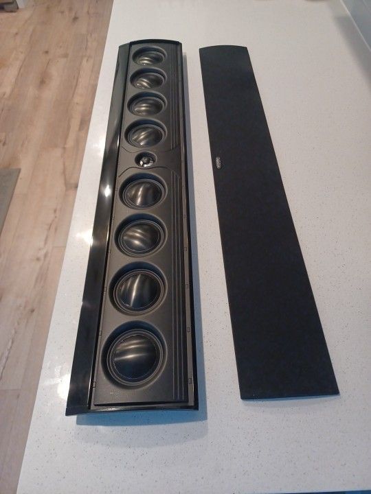 Definitive Technology Mythos Xtr 60 Center Speaker 