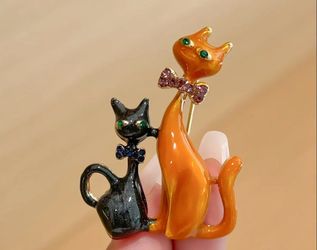 Double Cat Enamel Brooch Pin