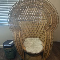 Vintage King Cobra Peacock Chair Sold As Is Good Vintage Condition Must Sell