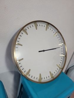 Modern Mid-Century Style Brass & White Round Wall Clock (16'')
