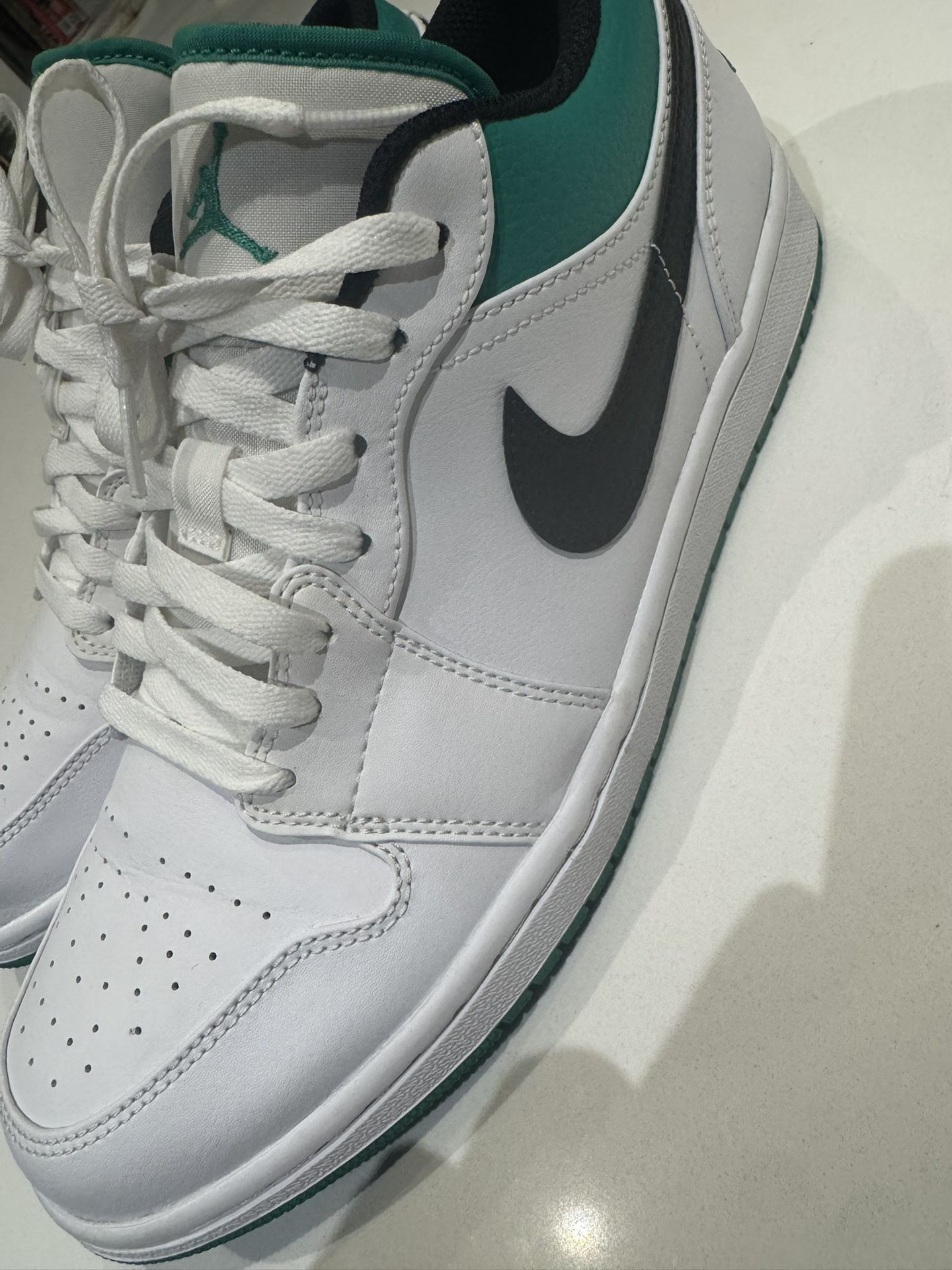 Air Jordan OG “Lucky Green”