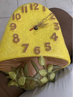 Vintage 80’s Arnel ceramic mushroom clock