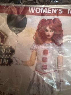 Women M it costume