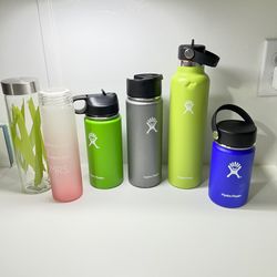 Hydro flask water bottle lime green color   Details in the photos