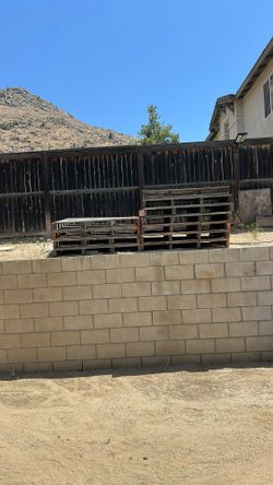 PALLETS