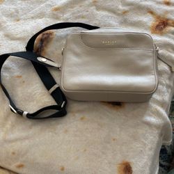 Radley Small Light Pink Leather Waist Bag