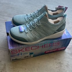 Skechers Air/cooled Memory Foam