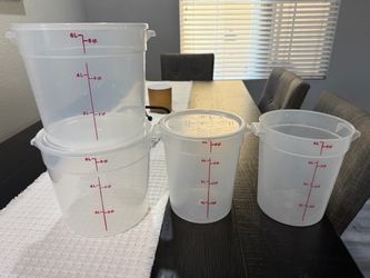 Plastic containers