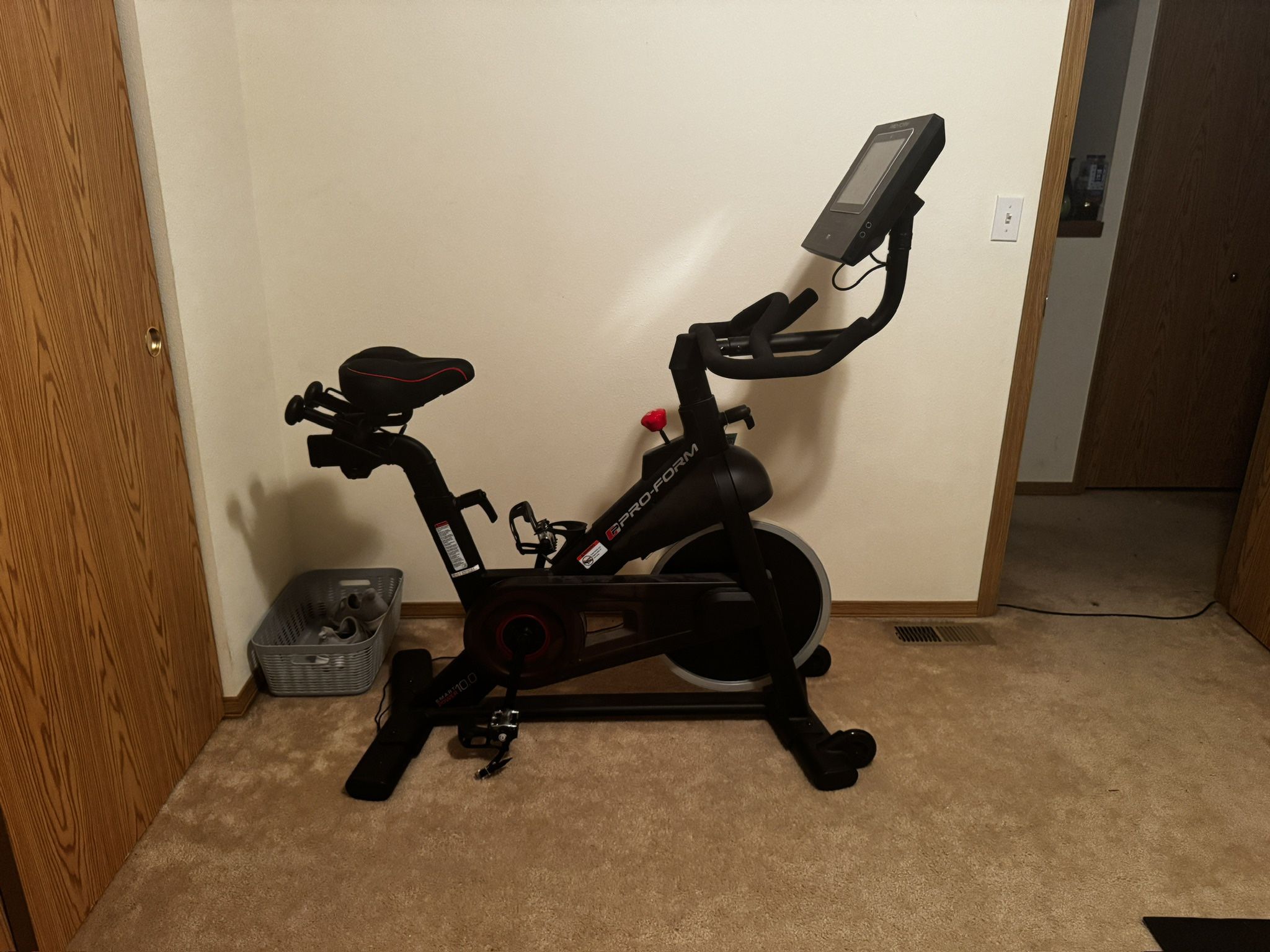 ProForm Studio Exercise Bike Pro