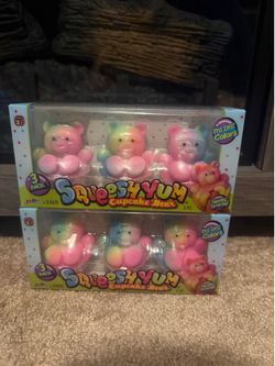 Cupcake squishy bears