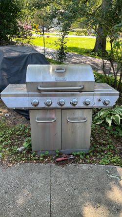 Nexgrill Evolution 5-burner stainless steel propane gas grill