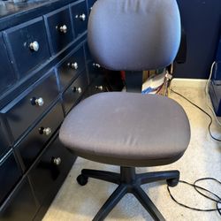Swivel Desk Chair