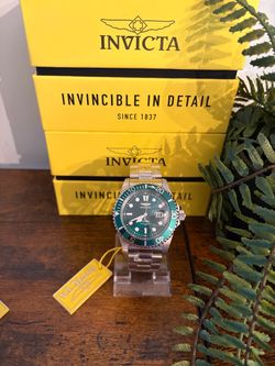 Invicta Pro Diver Watch Green Dial with date