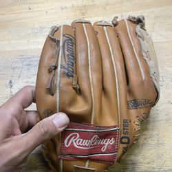 Rawlings baseball glove size 10.50 