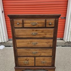 Vintage Solid Wood Chest of Drawers by Bassett Furniture 