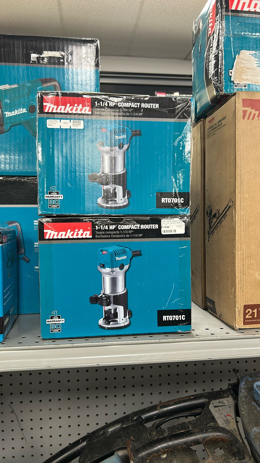 MAKITA 1-1/4 HP COMPACT ROUTER