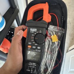 Klein Tools CL800 Digital Clamp Meter. 