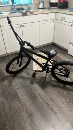 Huffy black