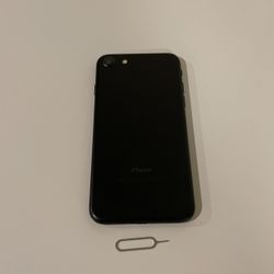 IPhone 7  32gb  At&t/cricket 