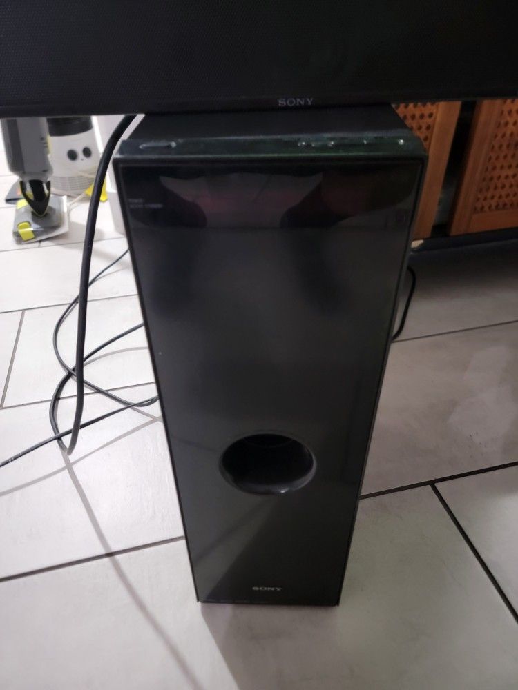 Sony Sound Bar And Sound Woofer