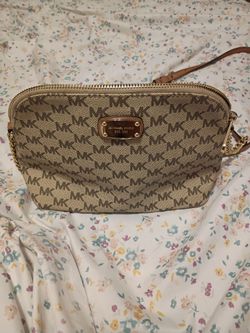 Michael Kors MK Signature Crossbody Bag