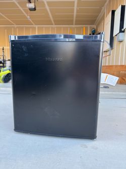 Mini fridge