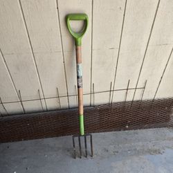 GARDEN TOOL