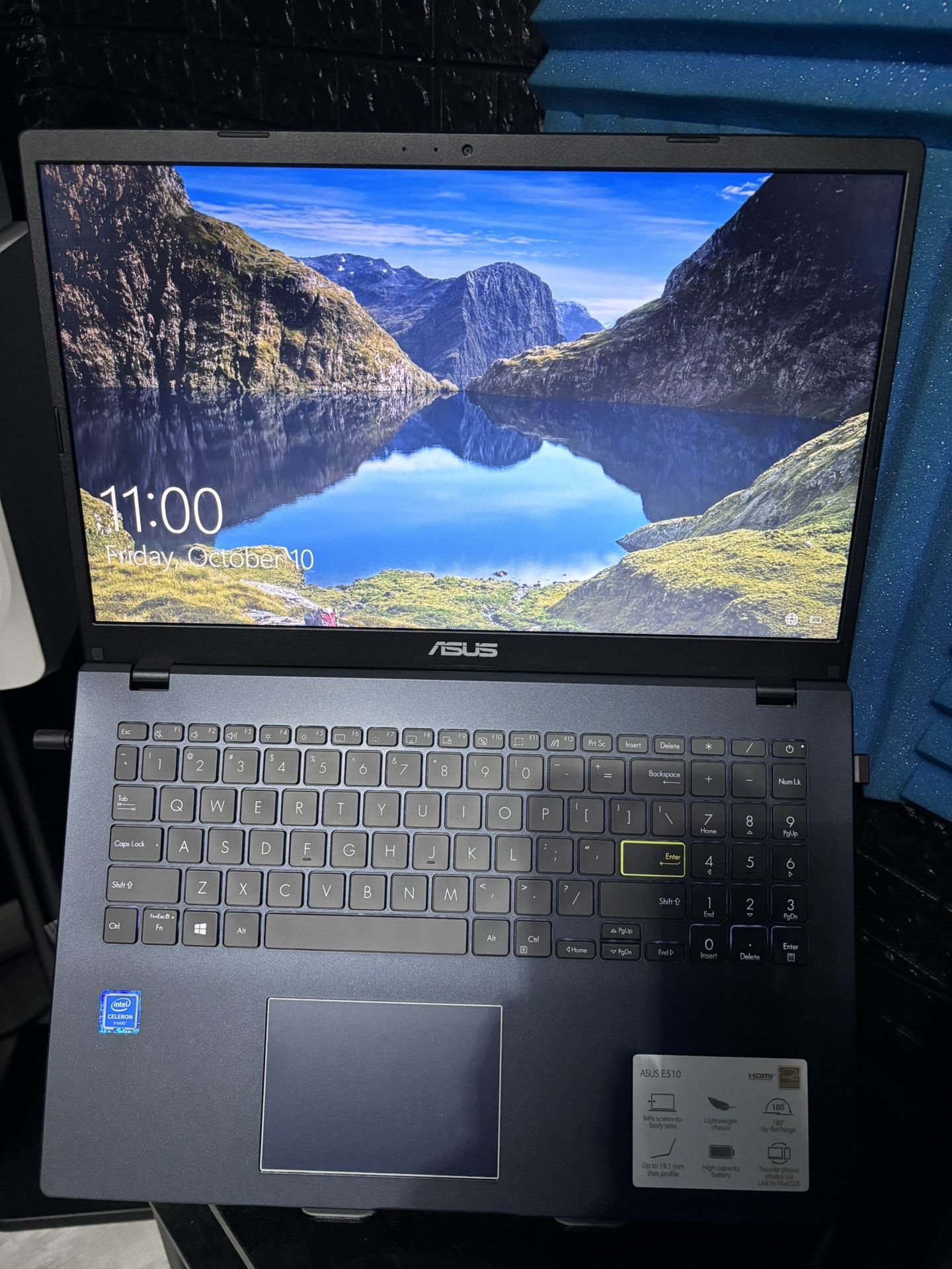 ASUS Laptop w/ Logitech Wireless Mouse β 4GB RAM, 115GB Storage β $100 / OBO