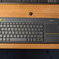 Logitech K400+ Keyboard