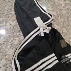 Great Condition Adidas Pants And Shorts Sz large 