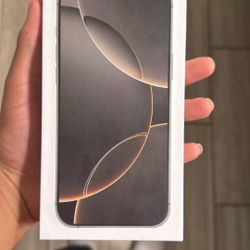 iPhone 16 Pro Max 512 GB White Titanium back 