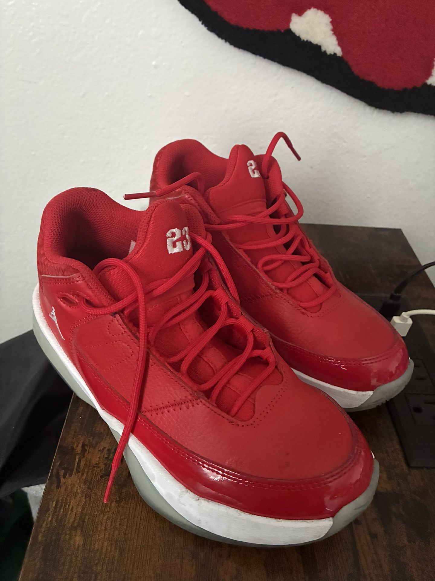 Jordan 11 CMFT Low Red – Size 5Y