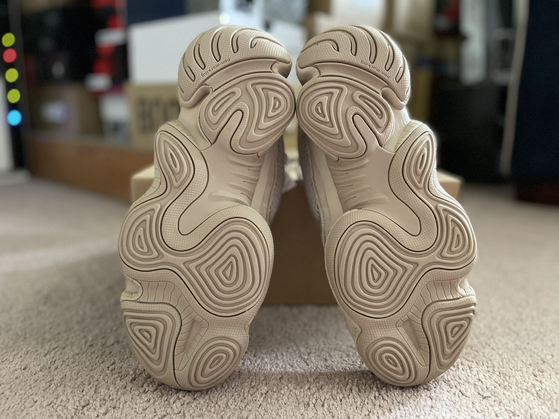 Adidas Yeezy 500 Taupe Light 6.5 9.5 Supreme Bred Chicago Foam Runner Sand  Shadow Jordan 1 Dunk Sb for Sale in San Mateo, CA - OfferUp
