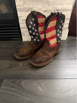 Like new brown Durango(brown) Western Cowboy Boots - size 10.5D. Square toe.
