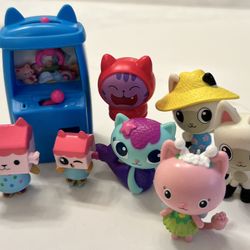 Gabby’s Dollhouse Figures Lot (8)