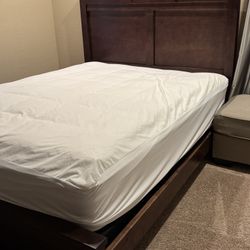 Wood Queen Bed Frame And Dresser