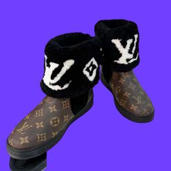 WOMENS LV. SHOES 