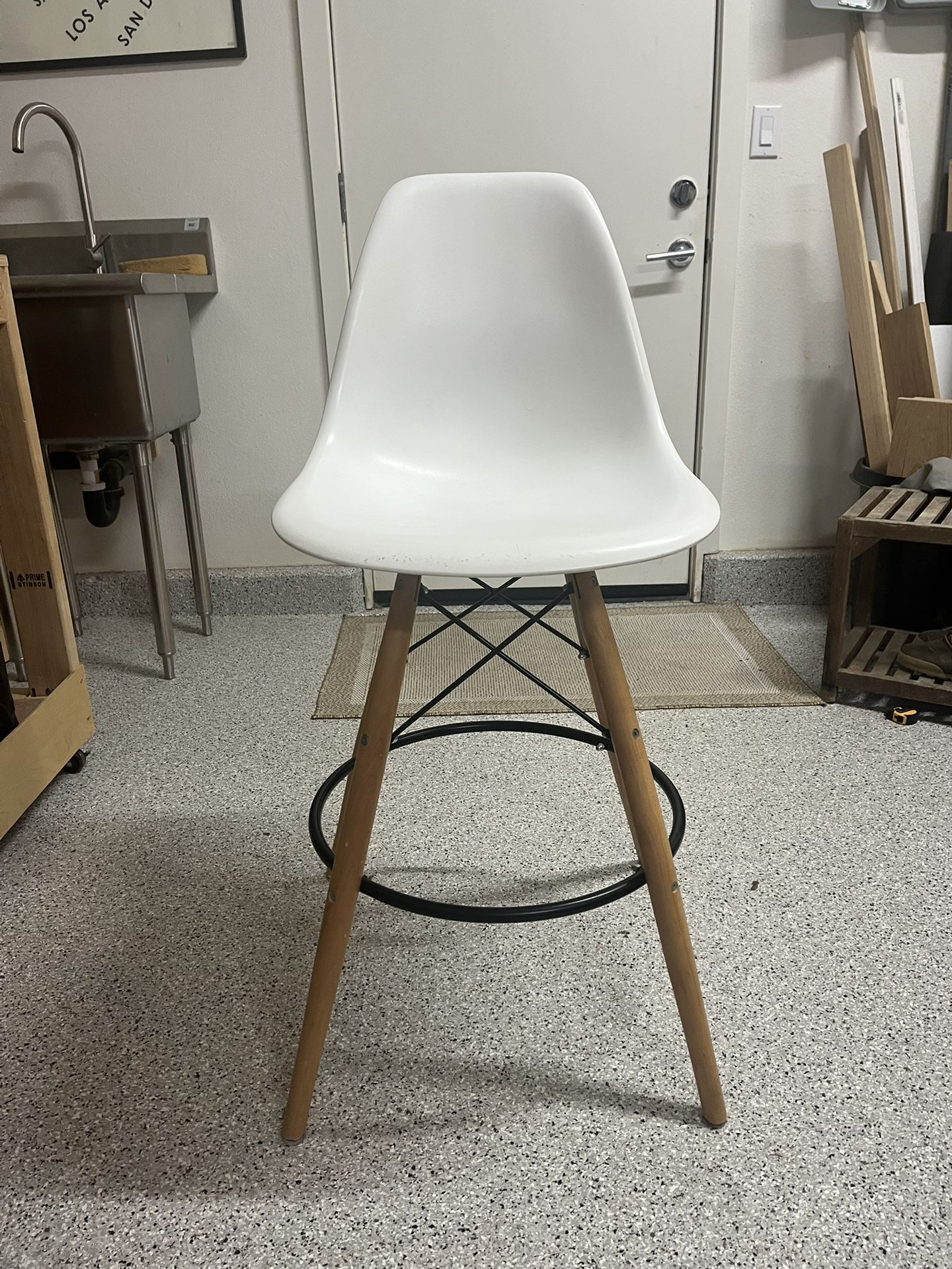 Counter Stools Set Of 4 - Mid Century Bucket Style