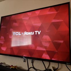 50” TCL Roku TV Smart TV Smart Cast 