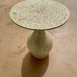 Linon Peary or Dakota Fields Hern hourglass side table with a cream capiz shell finish