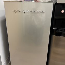 Frigidaire Mini Refrigerator 