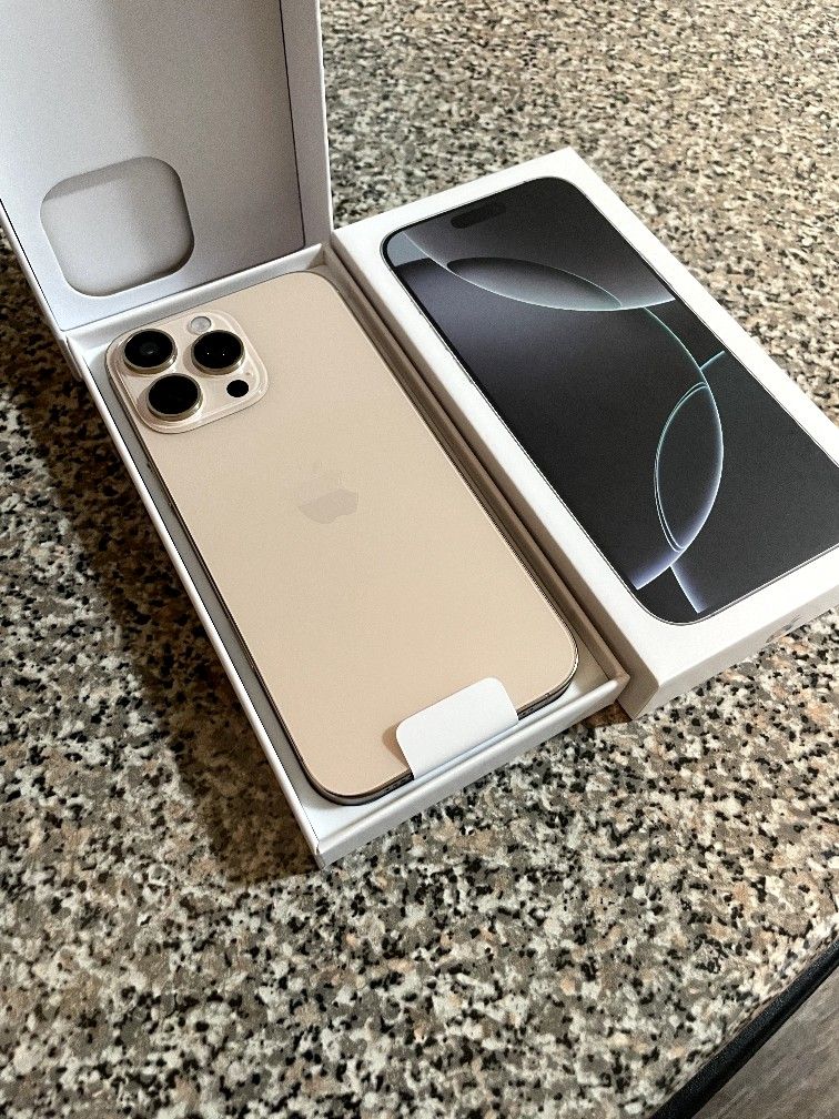 iPhone 16 Pro Max