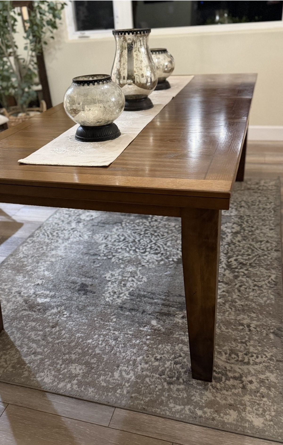 Dining room Table, NO CHAIRS  Free 